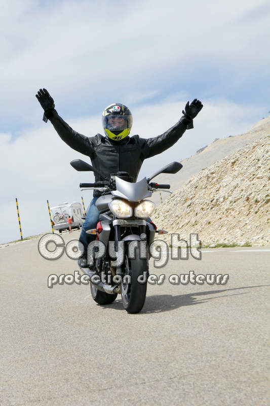 Photographe Mont Ventoux - Moto Victoire